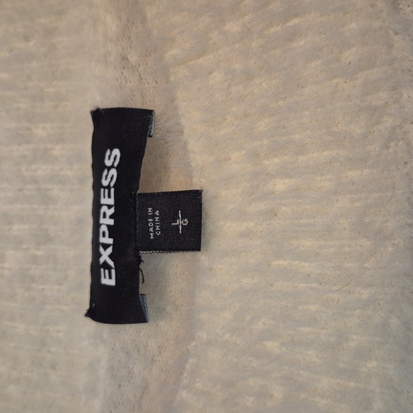 Fuzzy, short sleeve sweater. - Picture 2 of 4